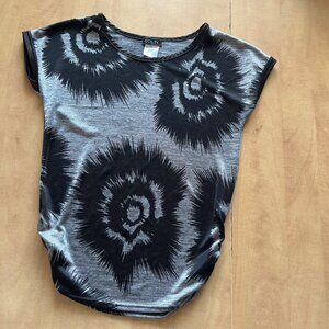 Gray and Black Women's Short Sleeve Tee